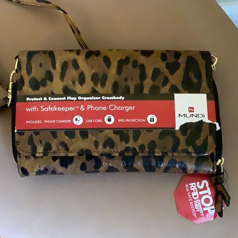 Mundi Protect & Connect Flap Organizer Crossbody